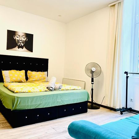 Cute 1Br Apt - 10 Mins Walk From Downtown Wien Exteriör bild